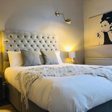 Canterbury Accommodations With Free Car Park Onsite And High Speed Wifi Dış mekan fotoğraf