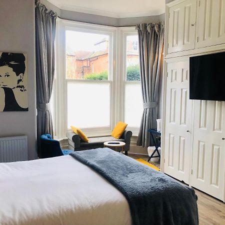 Canterbury Accommodations With Free Car Park Onsite And High Speed Wifi Dış mekan fotoğraf