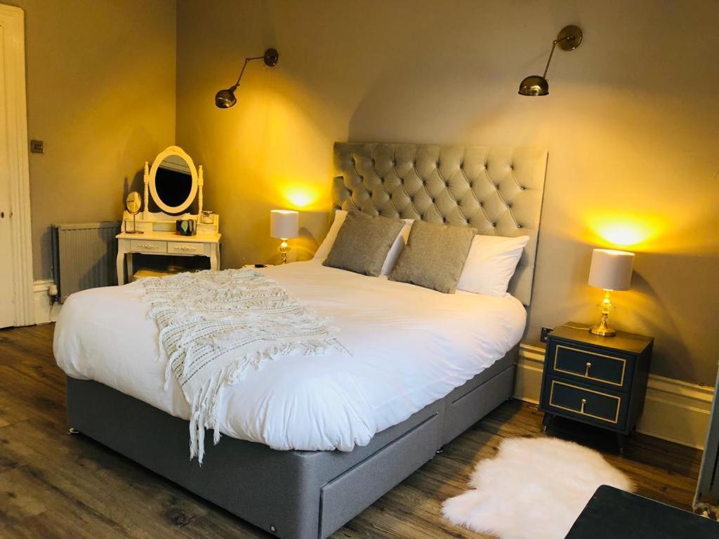 Canterbury Accommodations With Free Car Park Onsite And High Speed Wifi Dış mekan fotoğraf