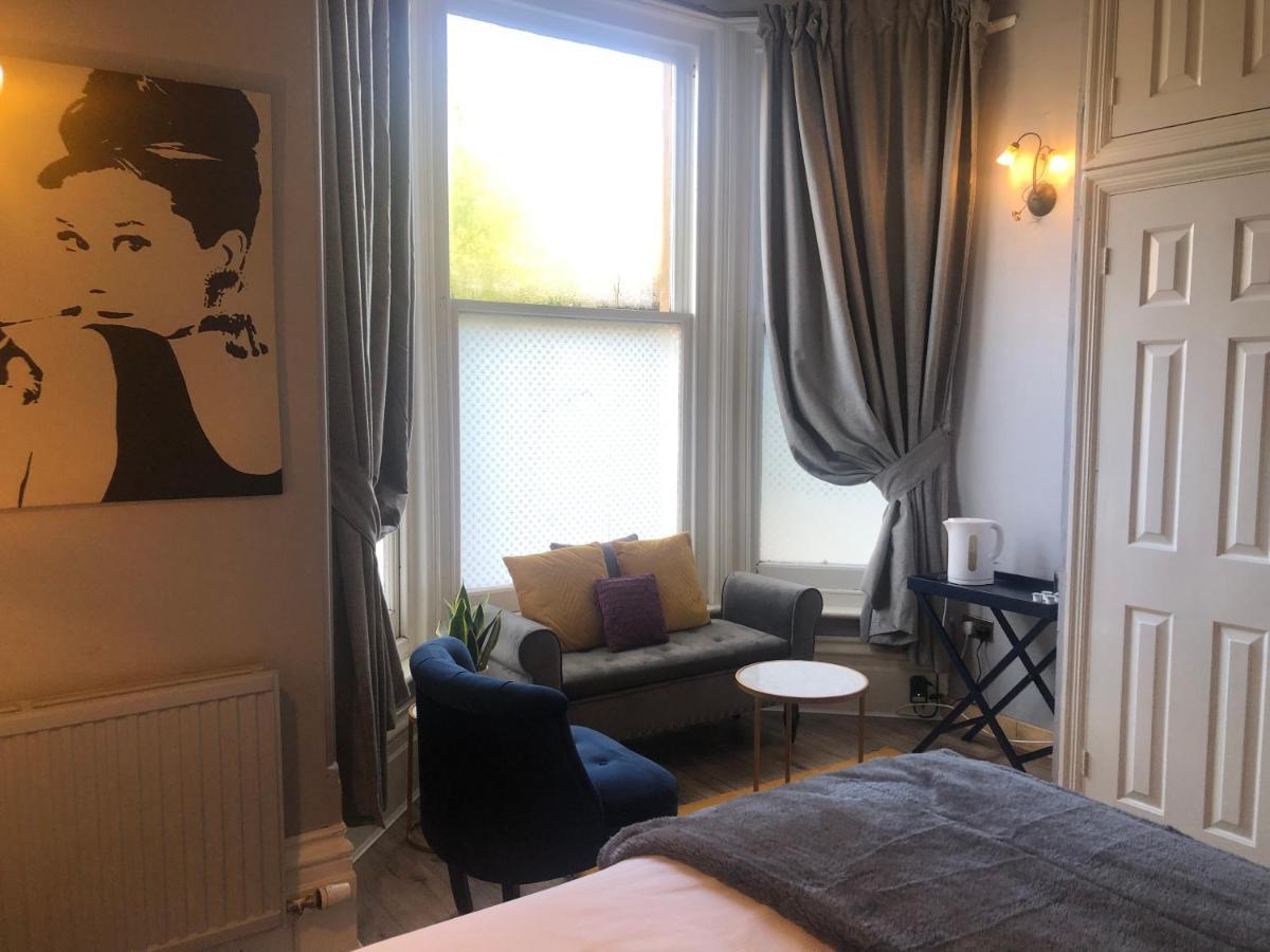 Canterbury Accommodations With Free Car Park Onsite And High Speed Wifi Dış mekan fotoğraf