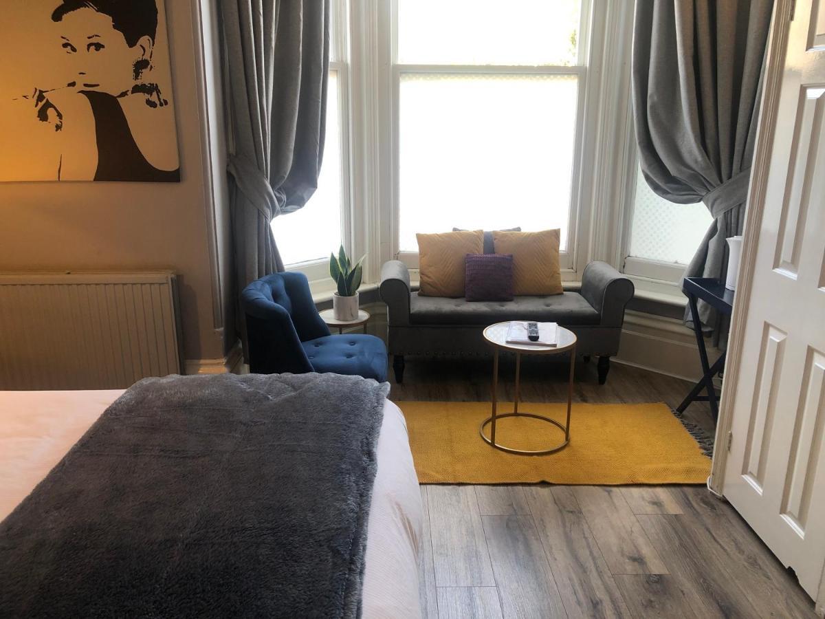 Canterbury Accommodations With Free Car Park Onsite And High Speed Wifi Dış mekan fotoğraf