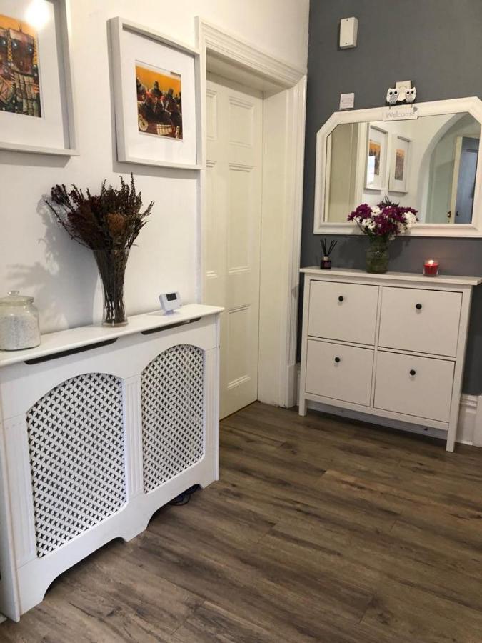 Canterbury Accommodations With Free Car Park Onsite And High Speed Wifi Dış mekan fotoğraf