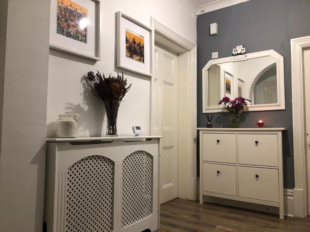 Canterbury Accommodations With Free Car Park Onsite And High Speed Wifi Dış mekan fotoğraf