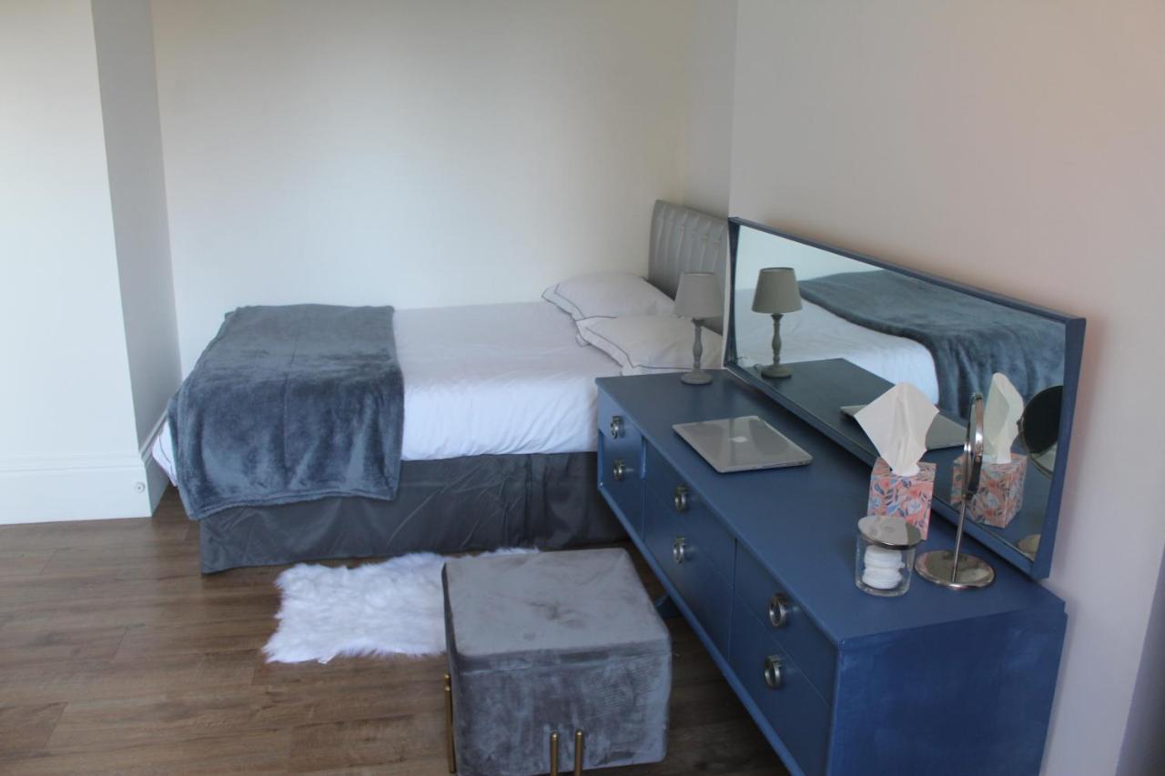 Canterbury Accommodations With Free Car Park Onsite And High Speed Wifi Dış mekan fotoğraf