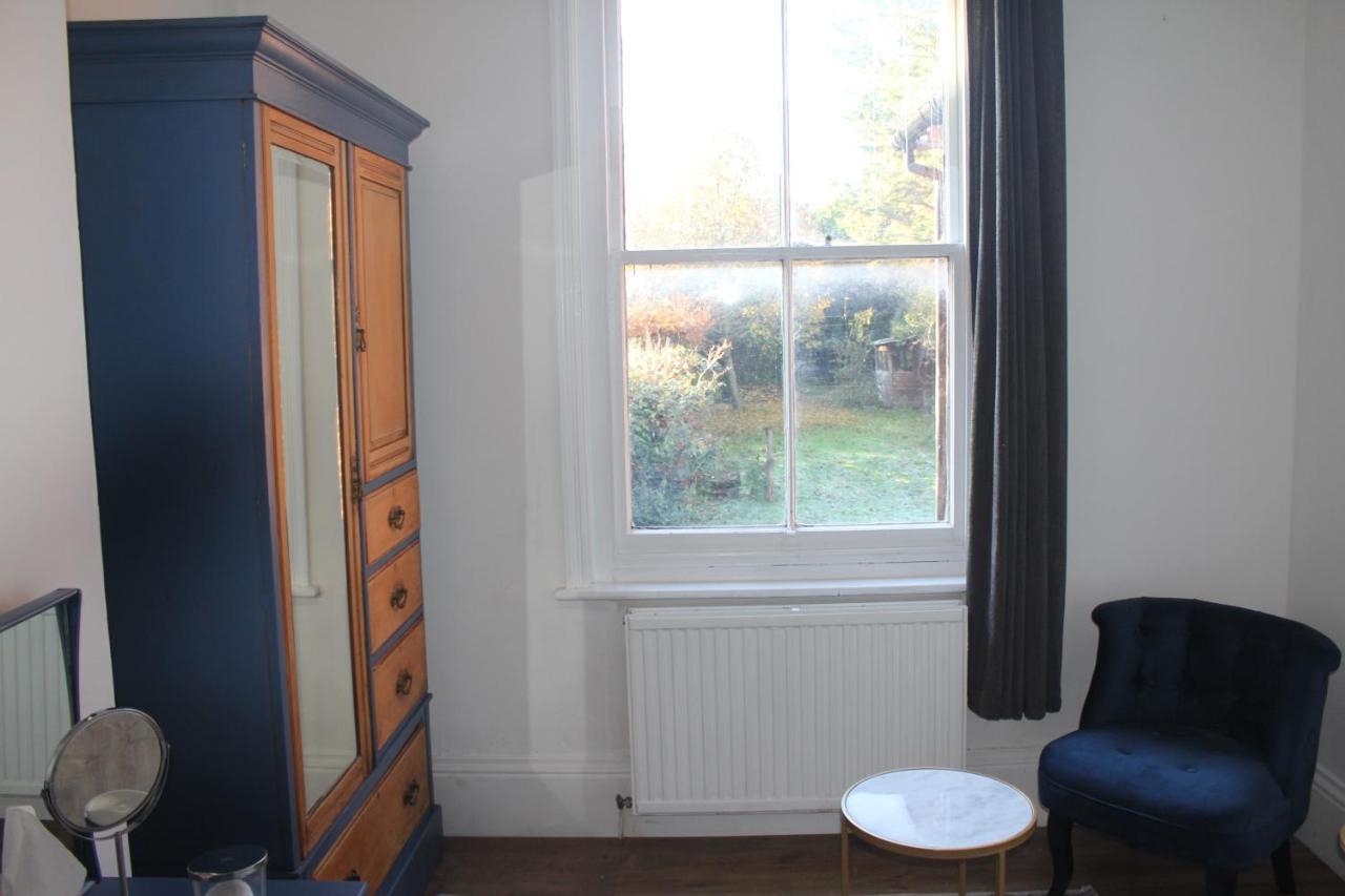 Canterbury Accommodations With Free Car Park Onsite And High Speed Wifi Dış mekan fotoğraf