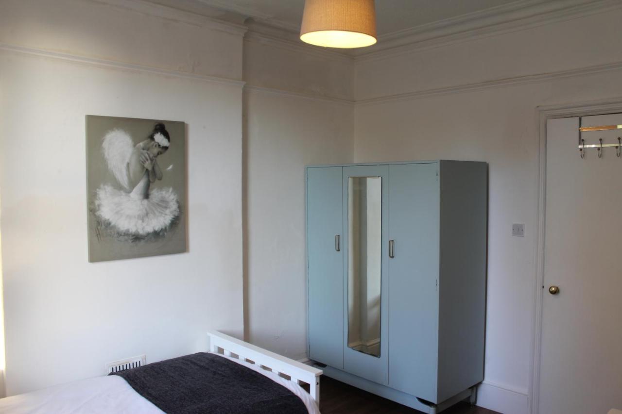 Canterbury Accommodations With Free Car Park Onsite And High Speed Wifi Dış mekan fotoğraf