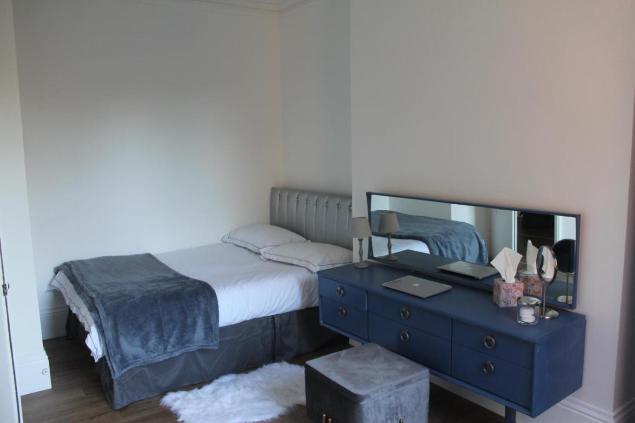 Canterbury Accommodations With Free Car Park Onsite And High Speed Wifi Dış mekan fotoğraf