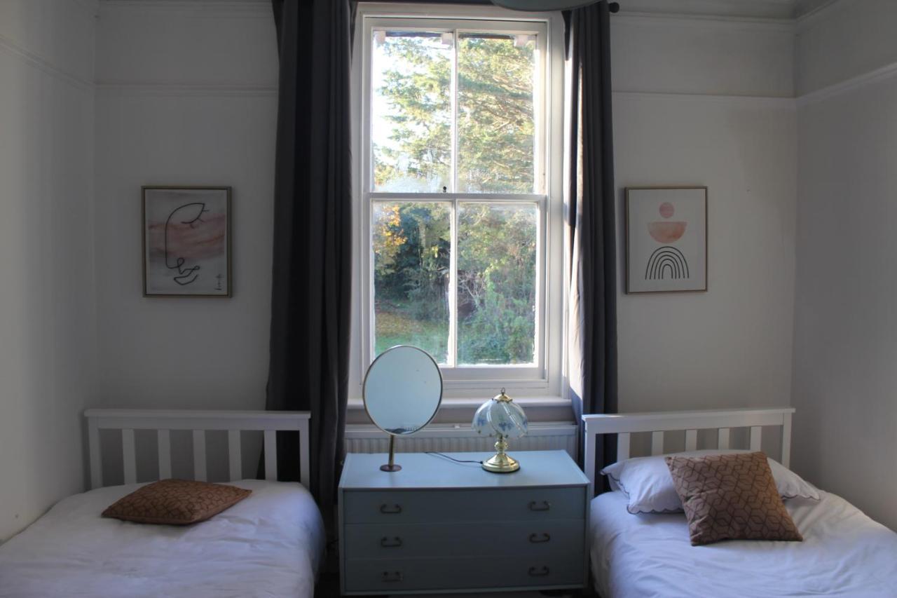 Canterbury Accommodations With Free Car Park Onsite And High Speed Wifi Dış mekan fotoğraf