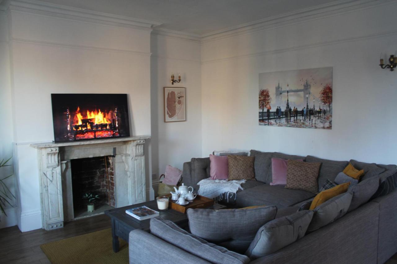 Canterbury Accommodations With Free Car Park Onsite And High Speed Wifi Dış mekan fotoğraf