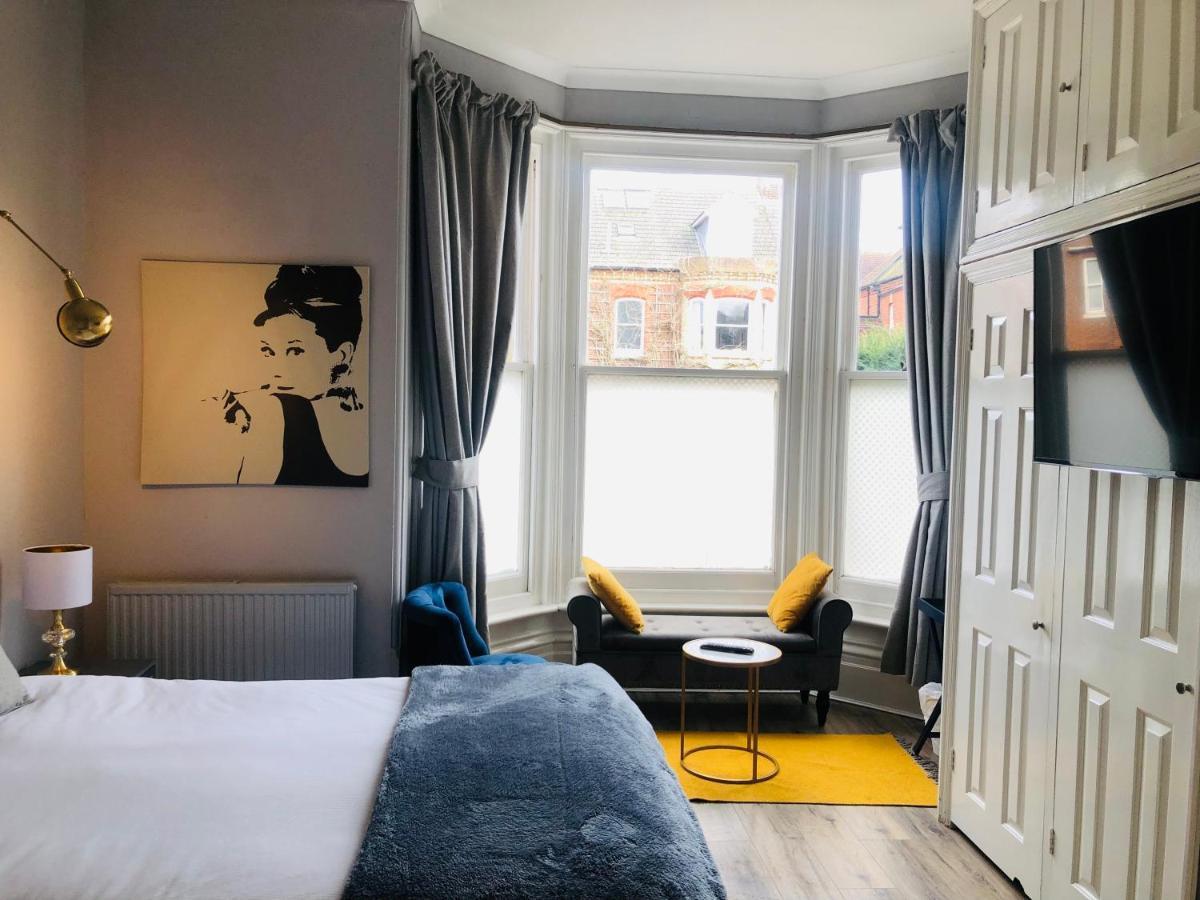 Canterbury Accommodations With Free Car Park Onsite And High Speed Wifi Dış mekan fotoğraf
