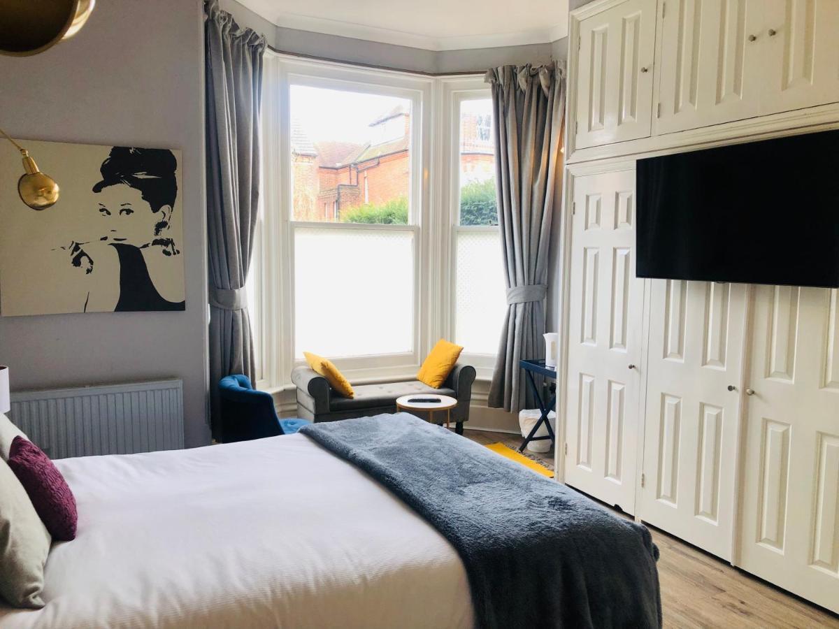 Canterbury Accommodations With Free Car Park Onsite And High Speed Wifi Dış mekan fotoğraf
